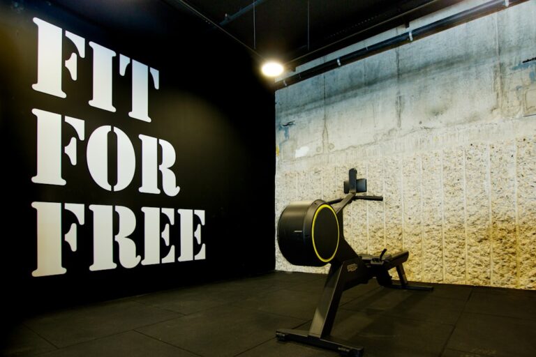 Crunch Fitness: The Ultimate Workout Destination in Lancaster, CA